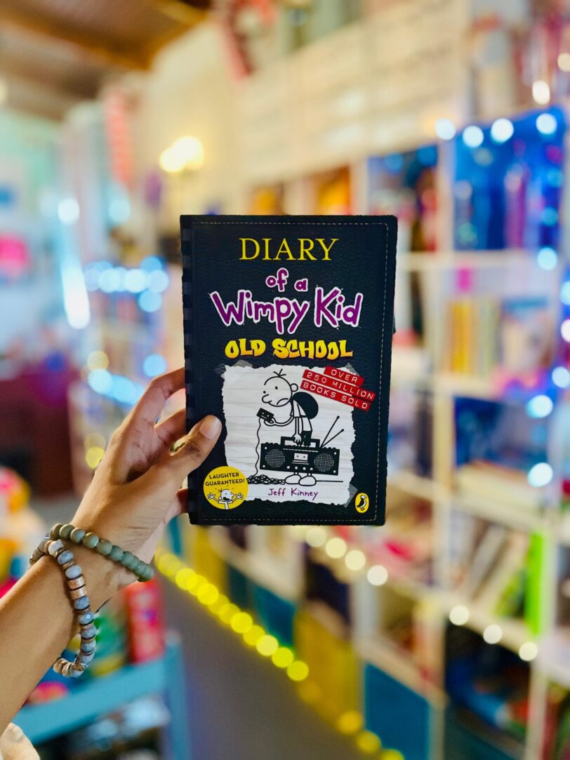 Old School (Diary of a Wimpy Kid Book 10)