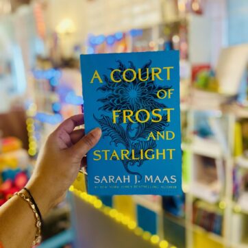 A Court of Frost and Starlight (Book 4 of 5: A Court of Thorns and Roses)