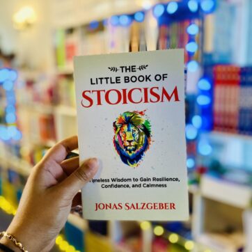 The Little Book of Stoicism: Timeless Wisdom to Gain Resilience, Confidence, and Calmness
