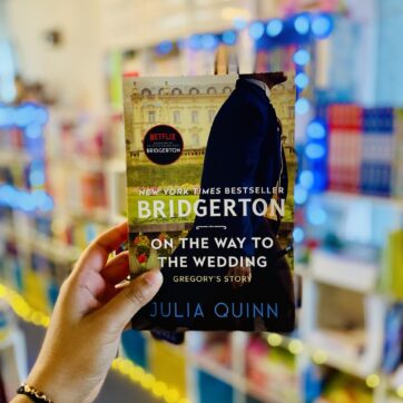 On the Way to the Wedding: Book 8 of the Bridgerton Series