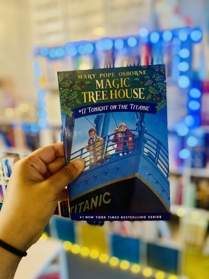 Tonight on the Titanic (Magic Tree House Book 17)