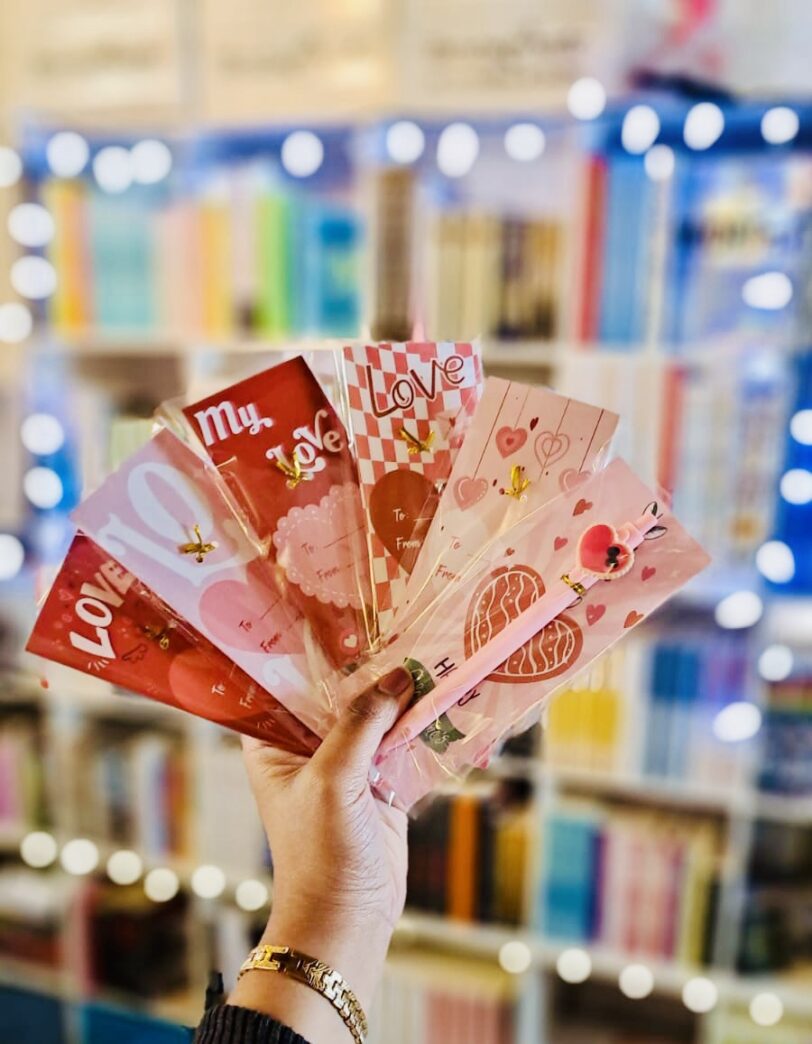 Valentine's Day Pen With Bookmark Set